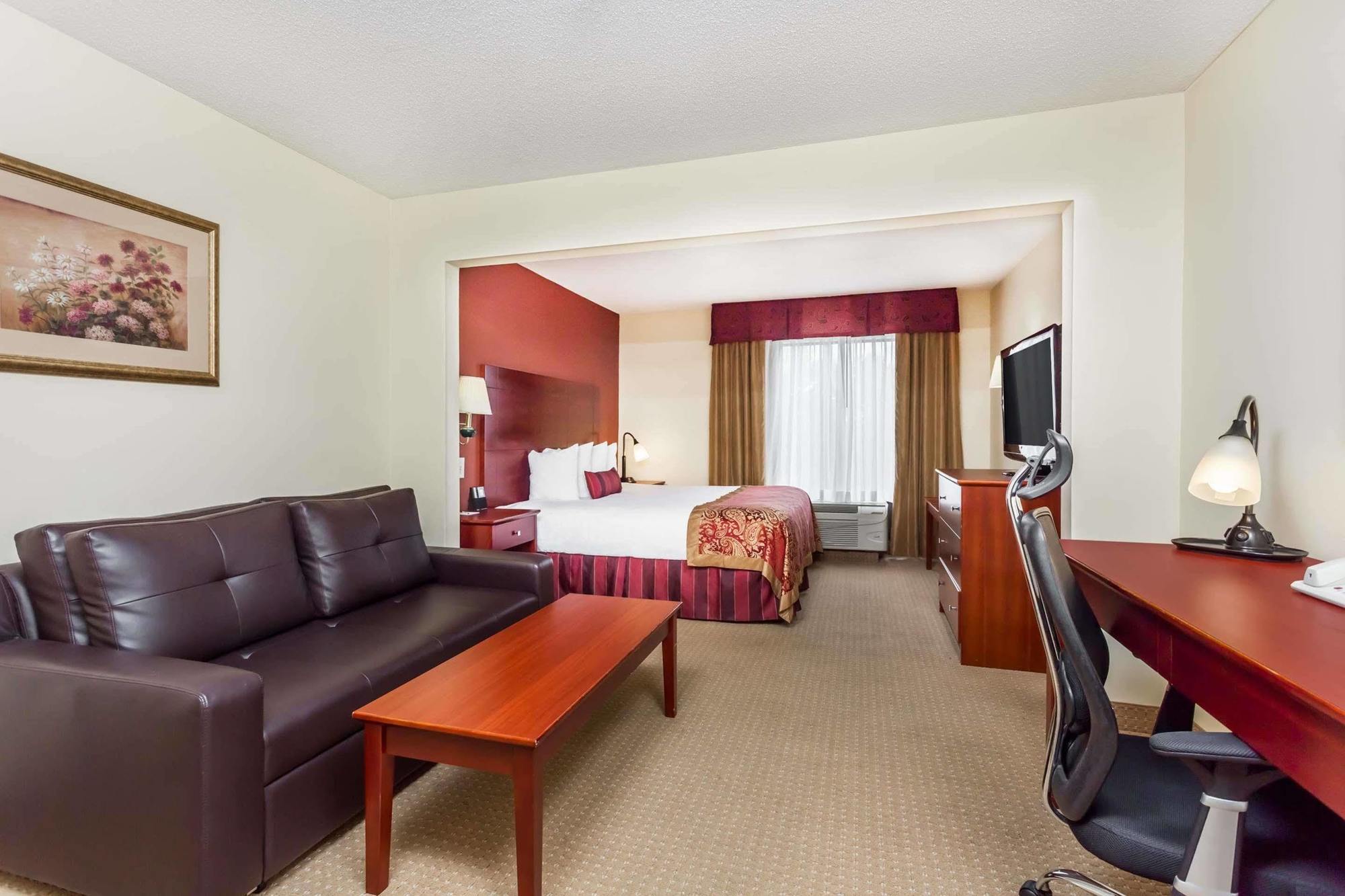 Отель La Quinta By Wyndham Columbus North Экстерьер фото